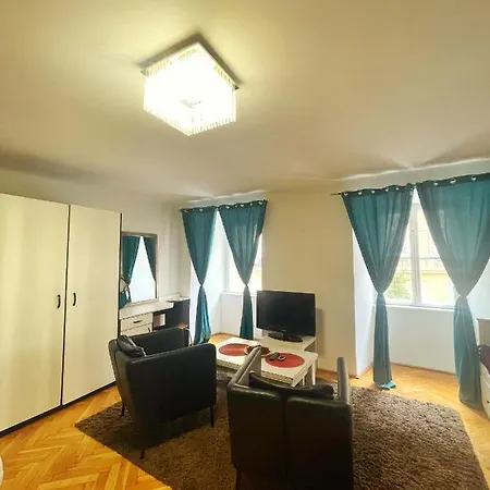 Elegancy Btwn Parliament/basilica/danube Apartamento